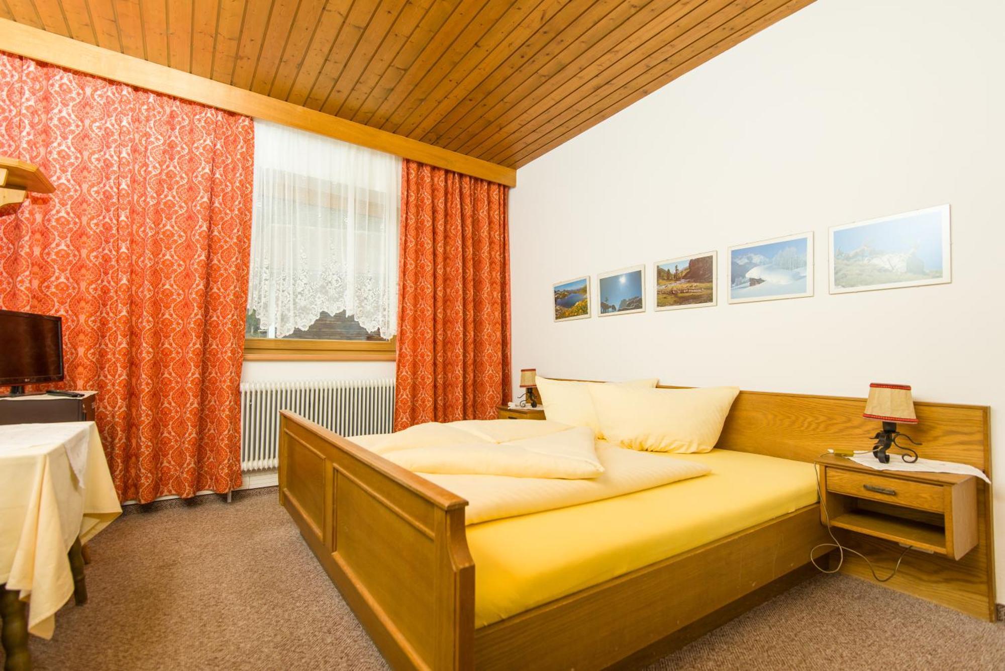 Gaestehaus Helga Scharnitz Quarto foto
